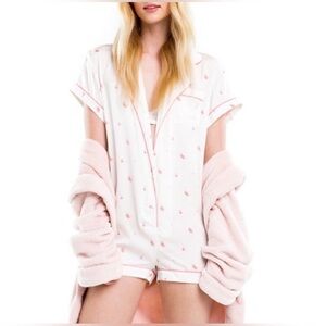 🦊 💋 Wildfox Rosebud Wallpaper Keller Romper EUC rare!